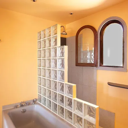 Premium In With Swimming Pool *