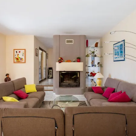 Premium In With Swimming Pool Ollioules